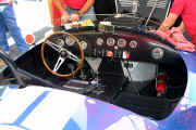 Flip top Cobra Interior.jpg (122090 bytes)