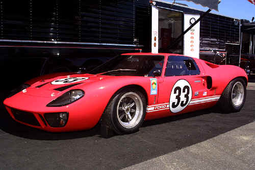 GT40.jpg (119144 bytes)